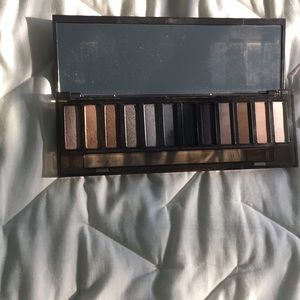 Naked Smoky palette